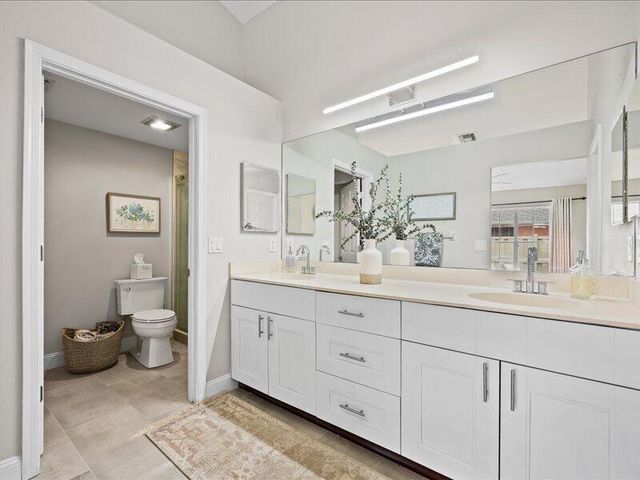 237 W MOCCASIN Trail W, Jupiter, FL 33458
