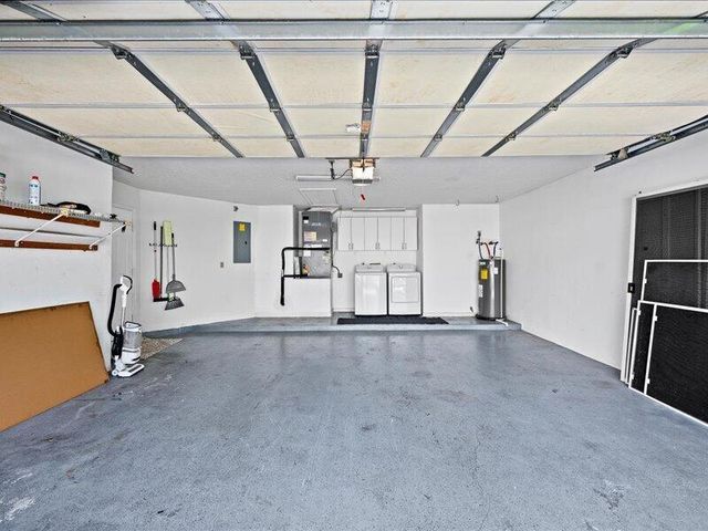 237 W MOCCASIN Trail W, Jupiter, FL 33458
