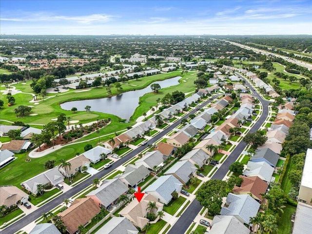 237 W MOCCASIN Trail W, Jupiter, FL 33458