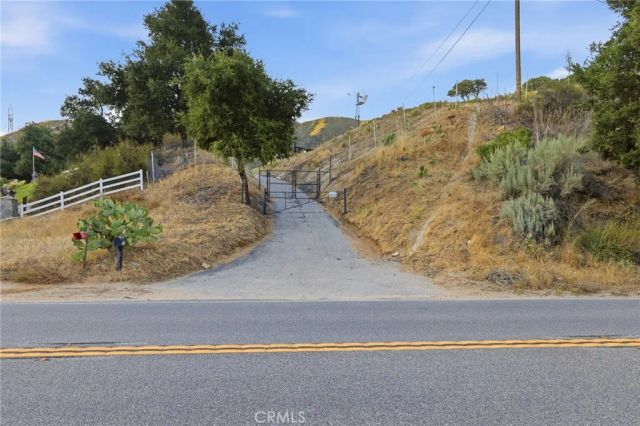 38735 San Francisquito Canyon Road, Green Valley, CA 91390