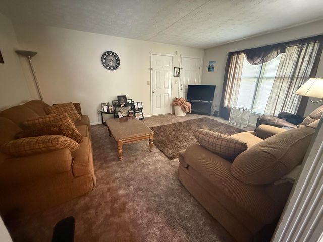 112 A-B Meadowlark, Nicholasville, KY 40356