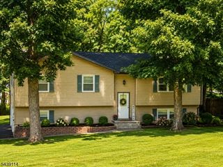 41 Shongum Rd, Randolph Twp., NJ 07869