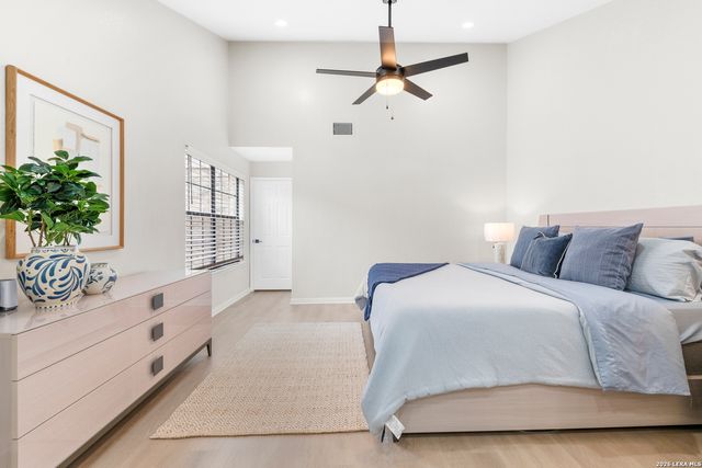4509 Smokey Wood Ln, San Antonio, TX 78249