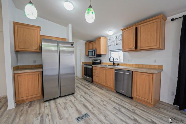 9458 E Wagon Wheel Dr, Yuma, AZ 85365