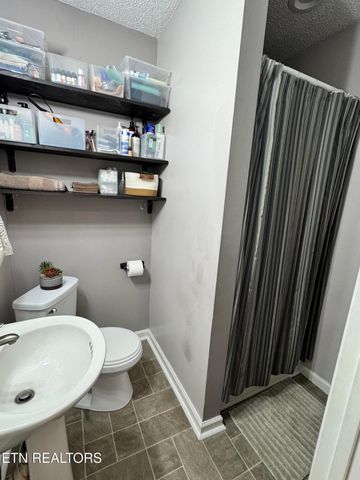 7 Waukesha Drive, Crossville, TN 38555