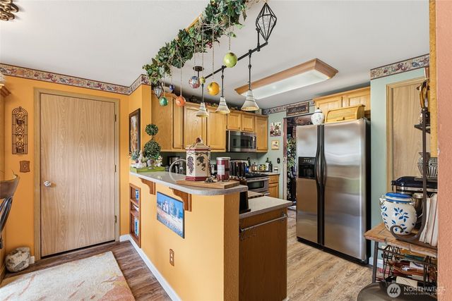 1710 SE 23rd Court, Puyallup, WA 98374