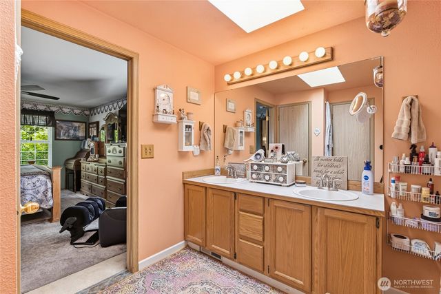 1710 SE 23rd Court, Puyallup, WA 98374