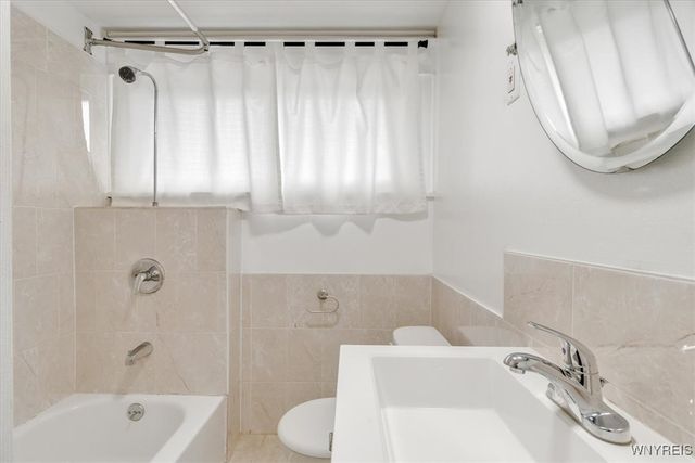 228 Highgate Avenue, Buffalo, NY 14215