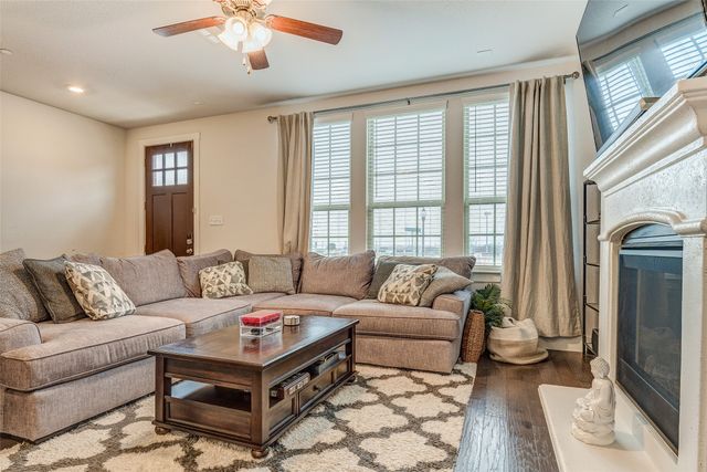 2412 Magalia Lane, Lewisville, TX 75056