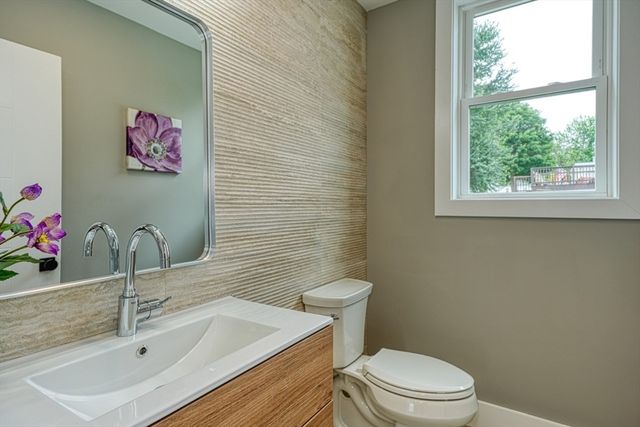 236-238 Sycamore Street 236, Watertown, MA 02472