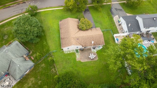 32 Lebed Dr, Franklin Twp., NJ 08873