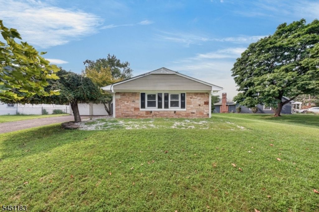 32 Lebed Dr, Franklin Twp., NJ 08873 — photo 2