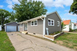 356 16th Street, Silvis, IL 61282