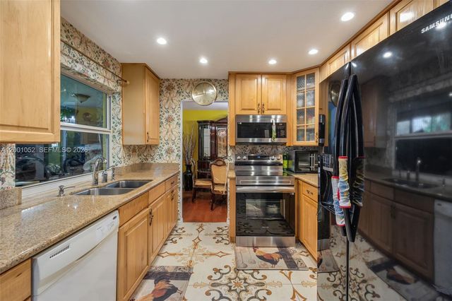 7301 NW 57th Pl, Tamarac, FL 33321