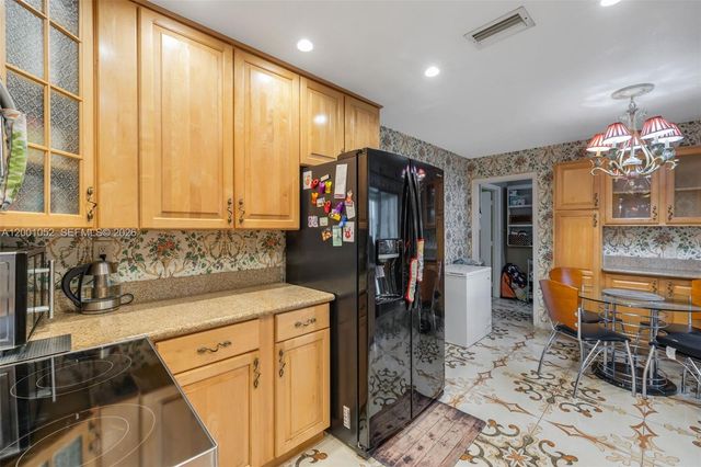 7301 NW 57th Pl, Tamarac, FL 33321