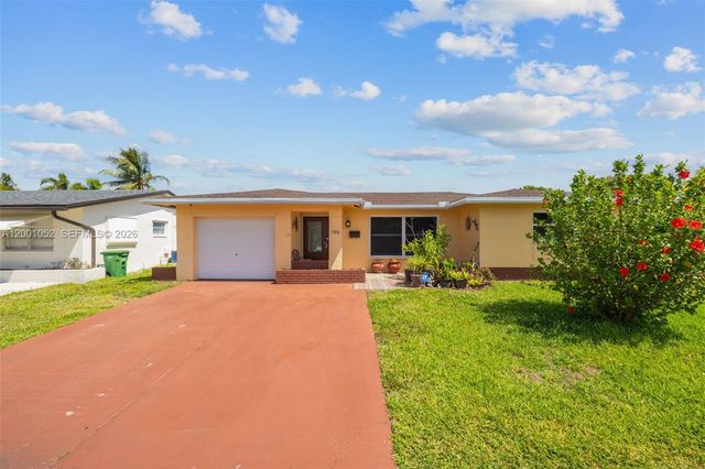 7301 NW 57th Pl, Tamarac, FL 33321