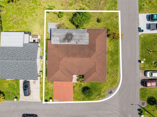 7301 NW 57th Pl, Tamarac, FL 33321