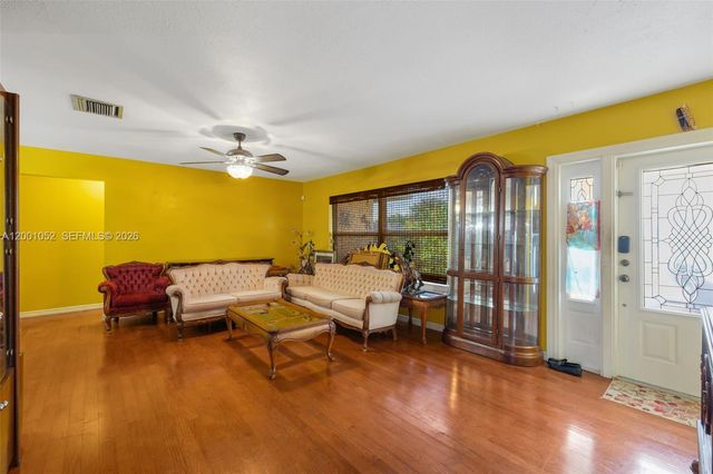 7301 NW 57th Pl, Tamarac, FL 33321