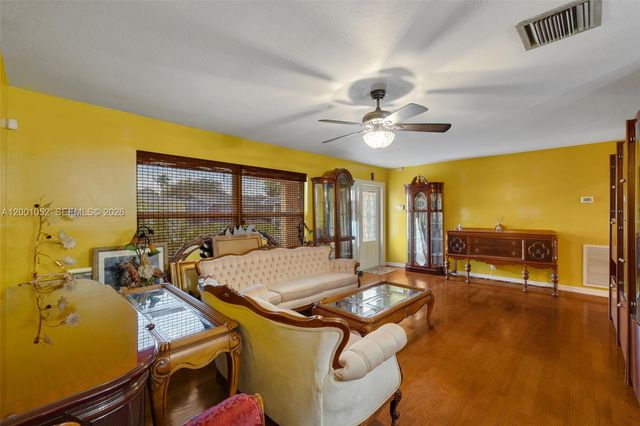 7301 NW 57th Pl, Tamarac, FL 33321