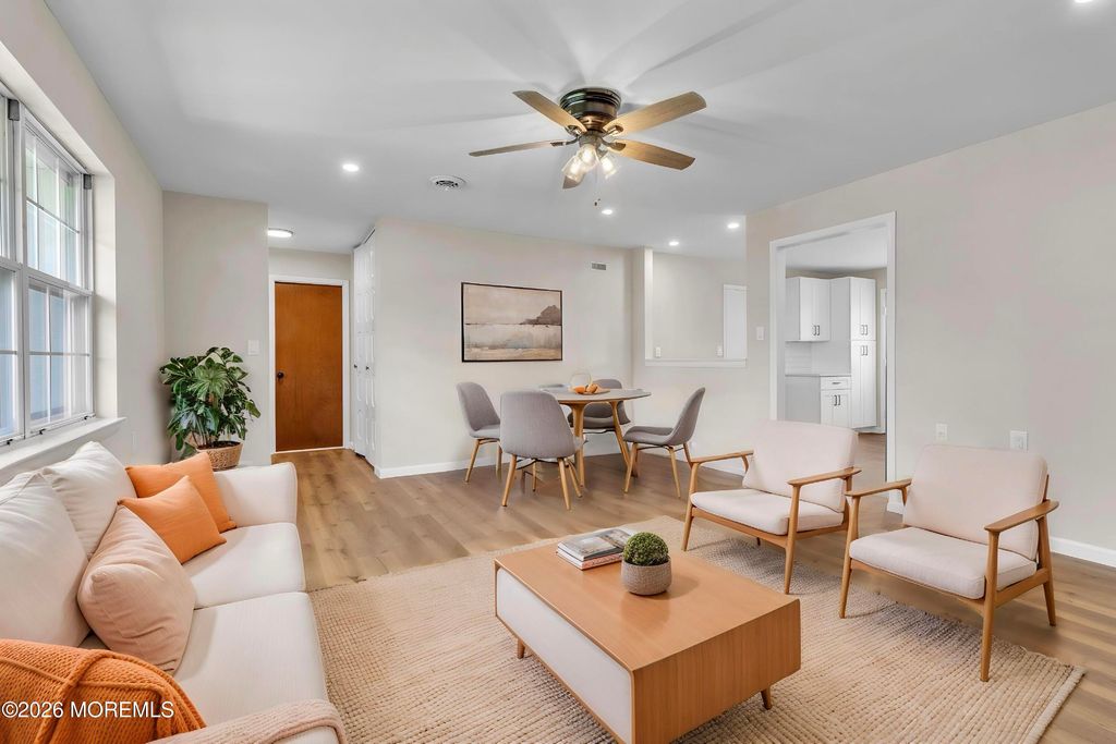 27D Cambridge Circle D, Manchester, NJ 08759