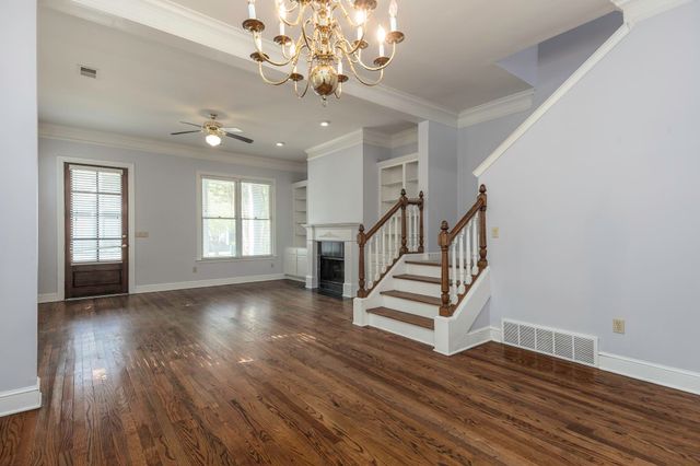 92 HARBOR VILLAGE DR, Memphis, TN 38103