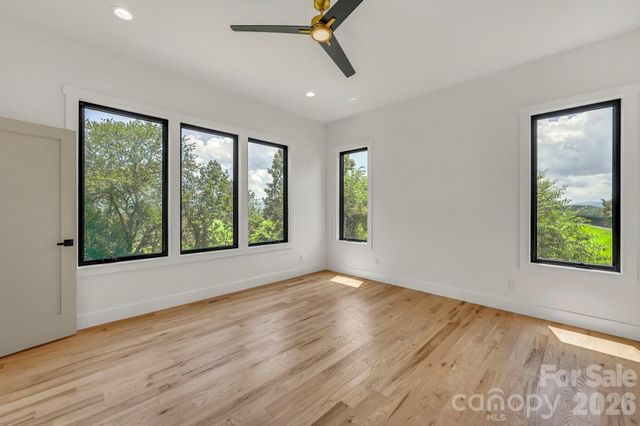 227 Pisgah Ridge Trail, Mills River, NC 28759