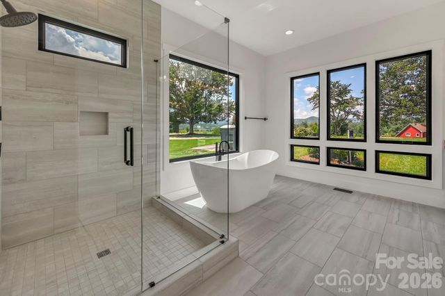 227 Pisgah Ridge Trail, Mills River, NC 28759