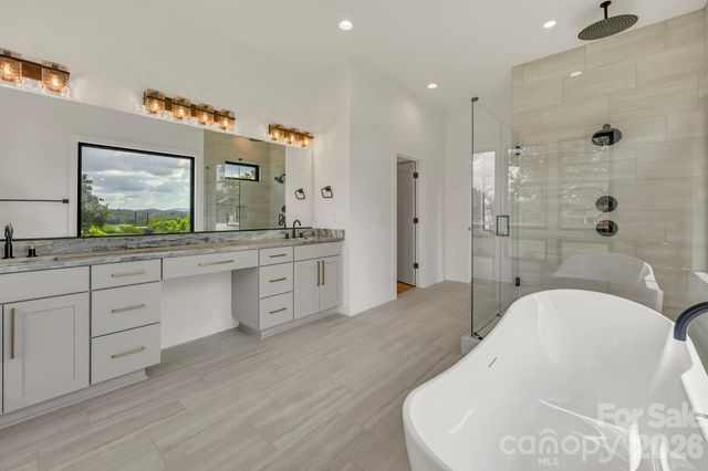 227 Pisgah Ridge Trail, Mills River, NC 28759