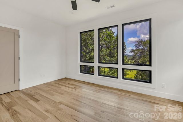 227 Pisgah Ridge Trail, Mills River, NC 28759