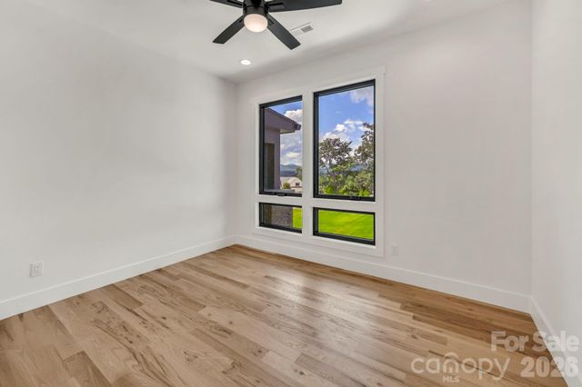 227 Pisgah Ridge Trail, Mills River, NC 28759