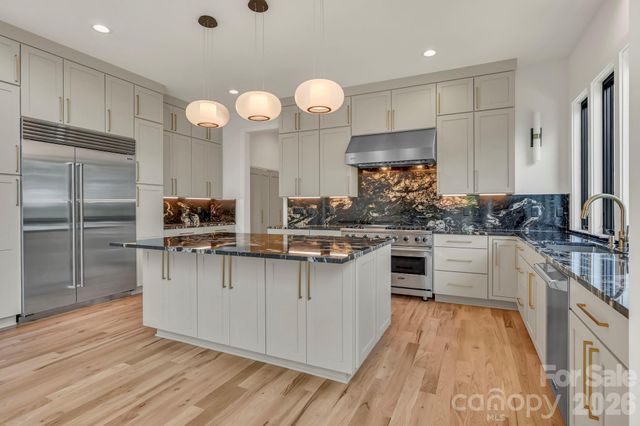 227 Pisgah Ridge Trail, Mills River, NC 28759