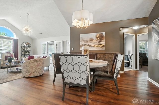 184 Edinburgh Village Drive, Dayton, OH 45458