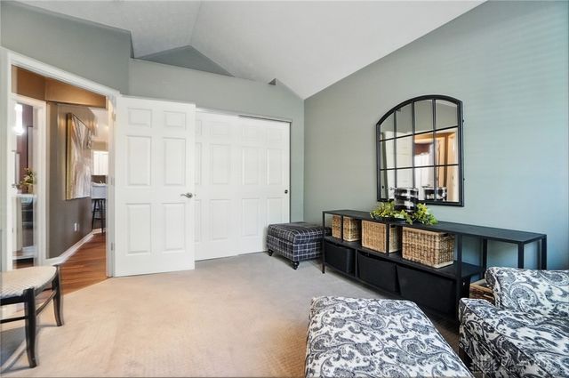 184 Edinburgh Village Drive, Dayton, OH 45458