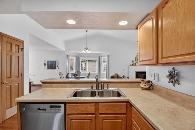 2950 Grove Street, Beloit, WI 53511