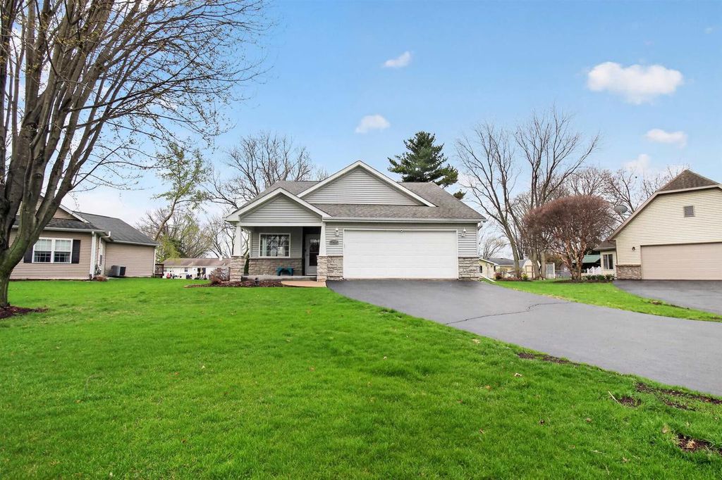2950 Grove Street, Beloit, WI 53511