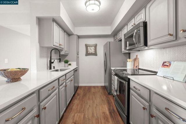 499 499 Estudillo Ave 309, San Leandro, CA 94577