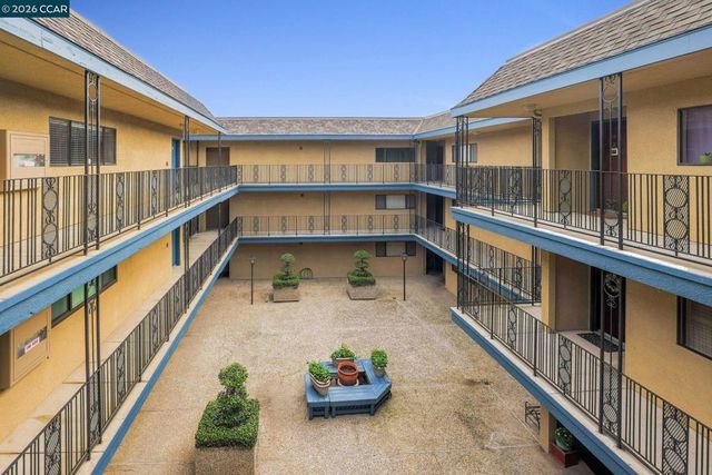 499 499 Estudillo Ave 309, San Leandro, CA 94577