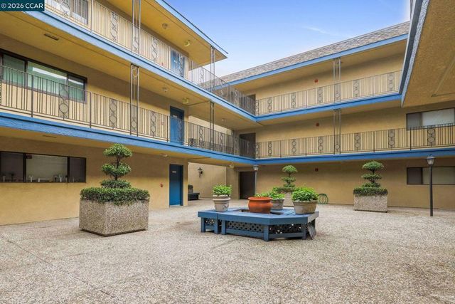 499 499 Estudillo Ave 309, San Leandro, CA 94577