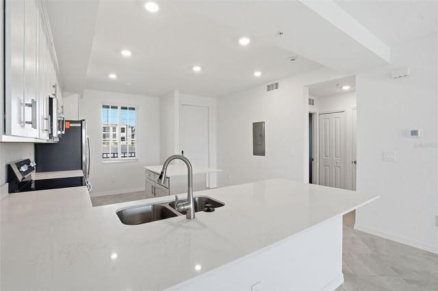17560 OPAL SAND DRIVE 105, Venice, FL 34293