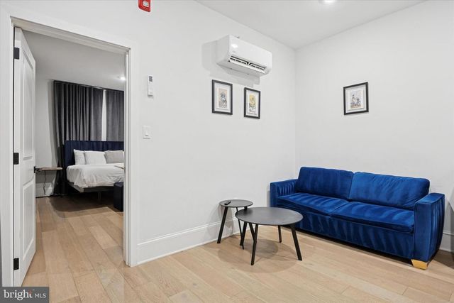 1325 SPRUCE ST, Philadelphia, PA 19107