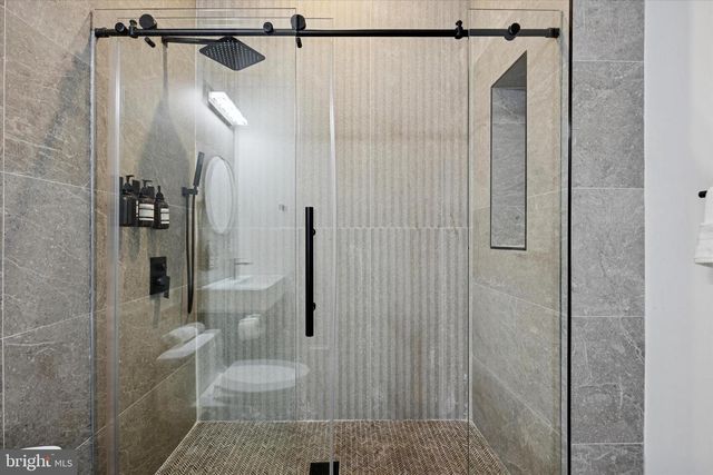 1325 SPRUCE ST, Philadelphia, PA 19107