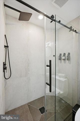 1325 SPRUCE ST, Philadelphia, PA 19107