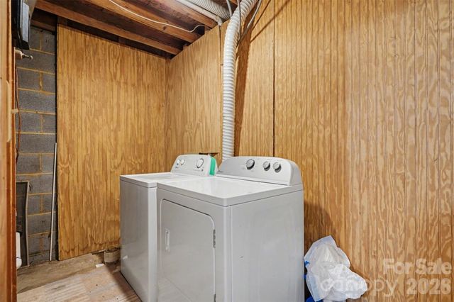 535 Lex Drive, Charlotte, NC 28262