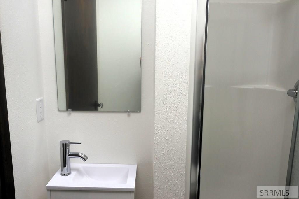 Image 12 of property listing at 481/483 Higbee Circle, Idaho Falls, ID 83404