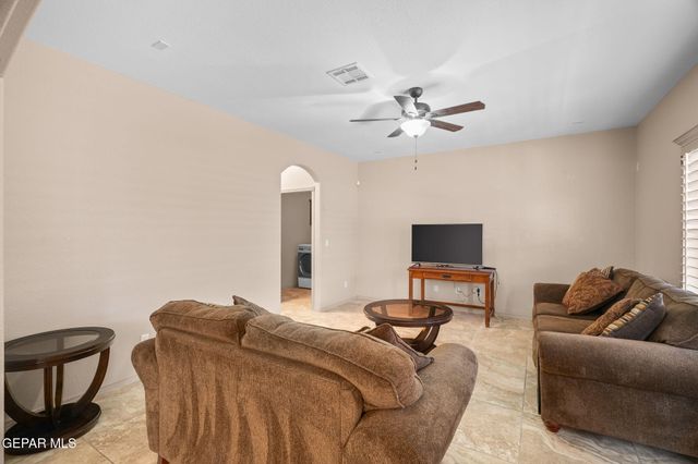 3824 LOMA ADRIANA, El Paso, TX 79938