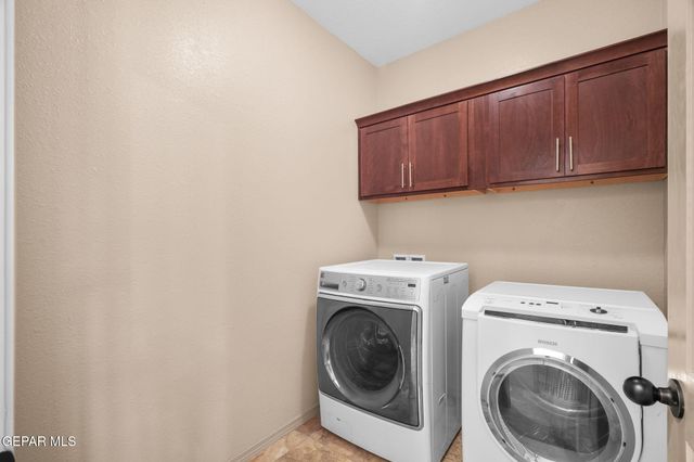 3824 LOMA ADRIANA, El Paso, TX 79938