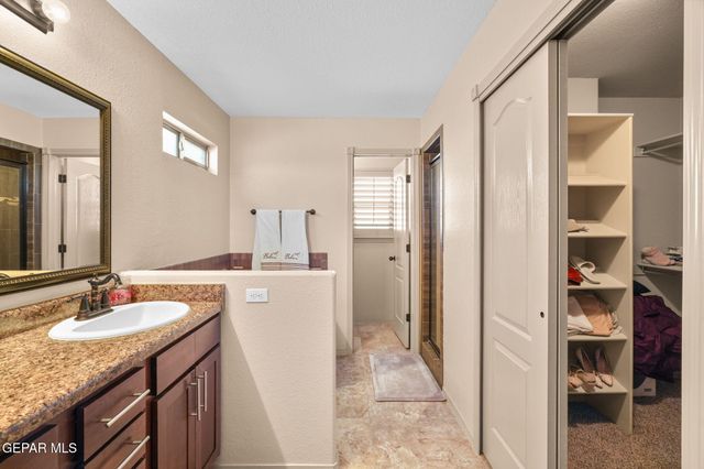 3824 LOMA ADRIANA, El Paso, TX 79938