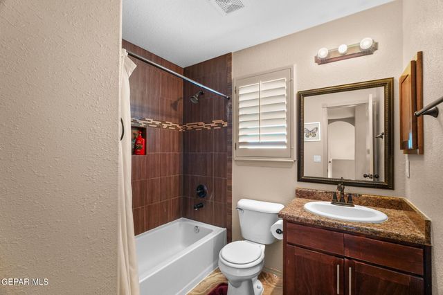 3824 LOMA ADRIANA, El Paso, TX 79938