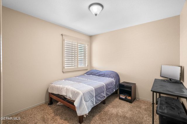 3824 LOMA ADRIANA, El Paso, TX 79938