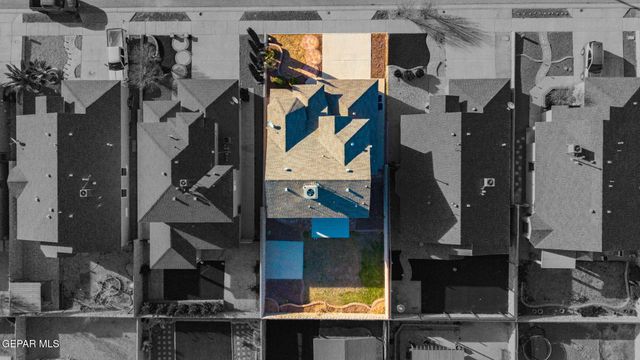 3824 LOMA ADRIANA, El Paso, TX 79938